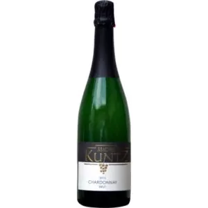 2020 chardonnay winzersekt brut weingut kuntz d3a - Die Welt der Weine