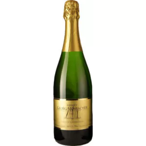 2018 riesling sekt brut weingut georg mosbacher 28a - Die Welt der Weine