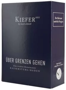 kiefer baginbox rot 1280x1280 - Die Welt der Weine