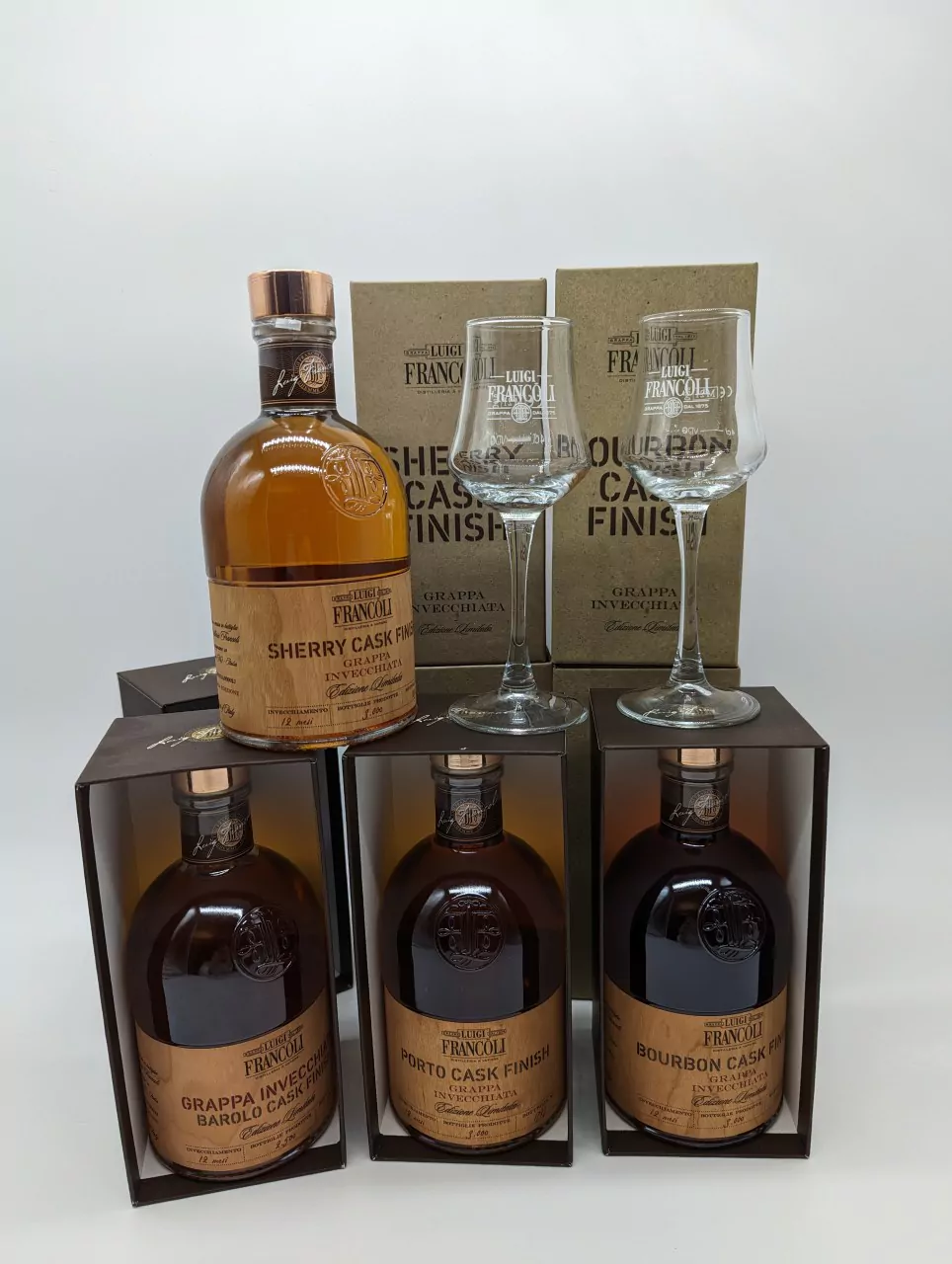 francoli grappa set cask finish 3032 10 - Die Welt der Weine